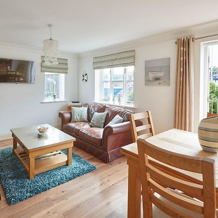 Host & Stay - The Railway Retreat Whitby Bagian luar foto