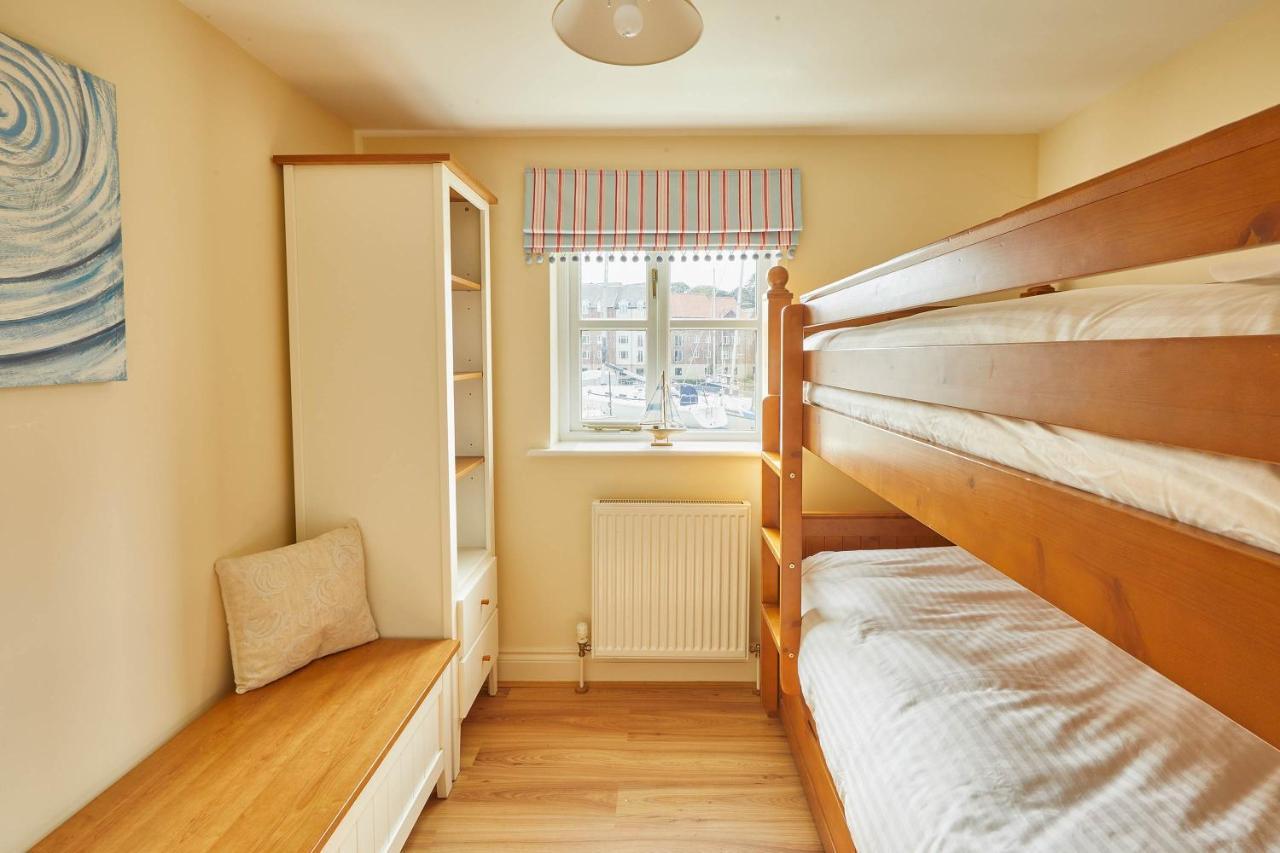 Host & Stay - The Railway Retreat Whitby Bagian luar foto