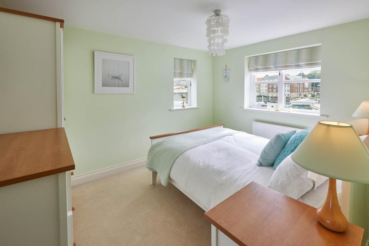 Host & Stay - The Railway Retreat Whitby Bagian luar foto
