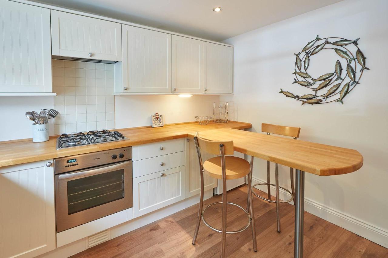 Host & Stay - The Railway Retreat Whitby Bagian luar foto