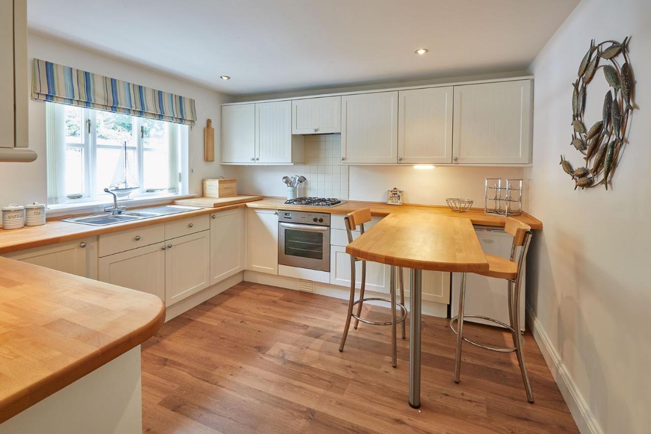 Host & Stay - The Railway Retreat Whitby Bagian luar foto