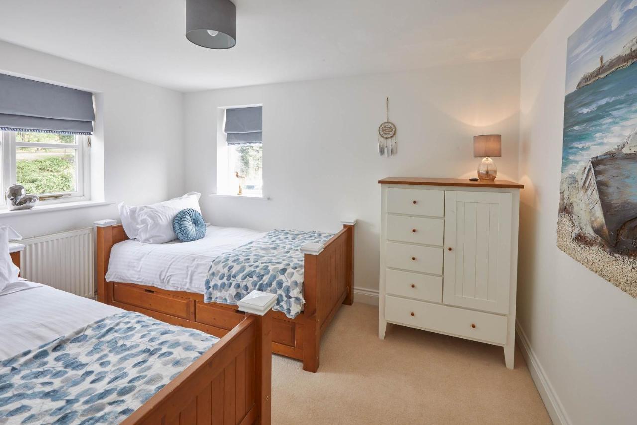 Host & Stay - The Railway Retreat Whitby Bagian luar foto